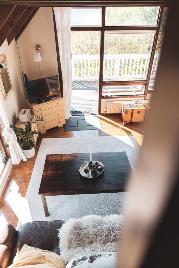 Bjoerk - A Cozy Hilltop Cottage - Great Location! Blaskogabyggd 外观 照片